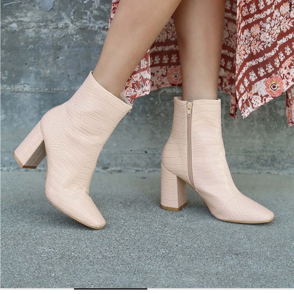 New Lulus My Generation Pale Pink Crocodile High Heel Mid-Calf Boots Size 11